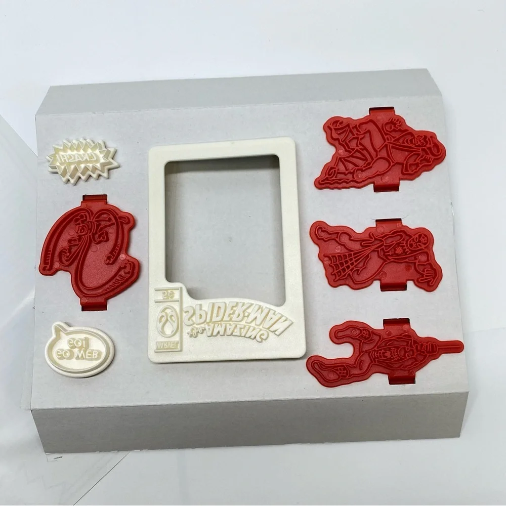 Williams Sonoma Marvel Comics Cookie Cutter Set Spider Man NIB Birthday Party